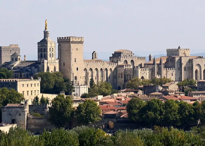 Gite A Caromb